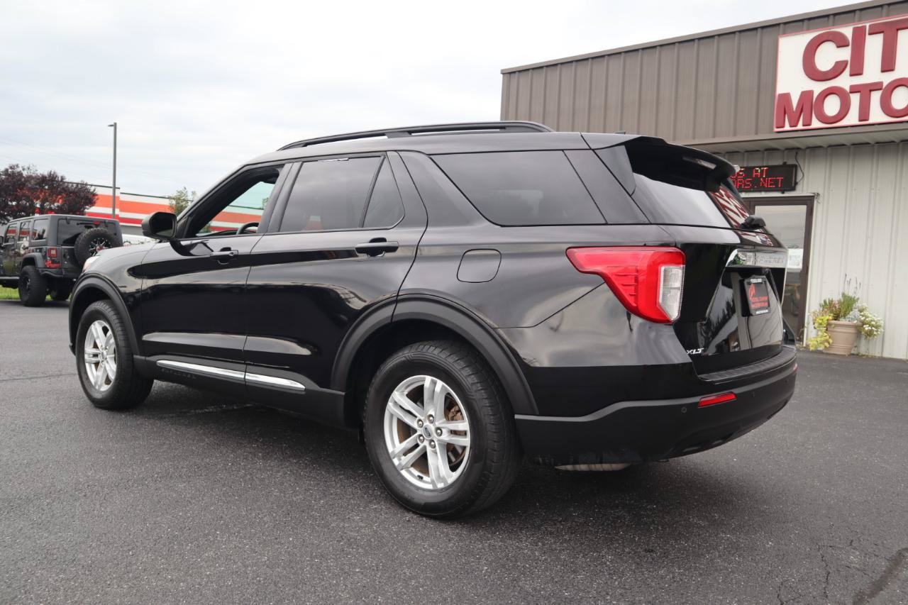 Used 2020 Ford Explorer XLT AWD/4WD image 12