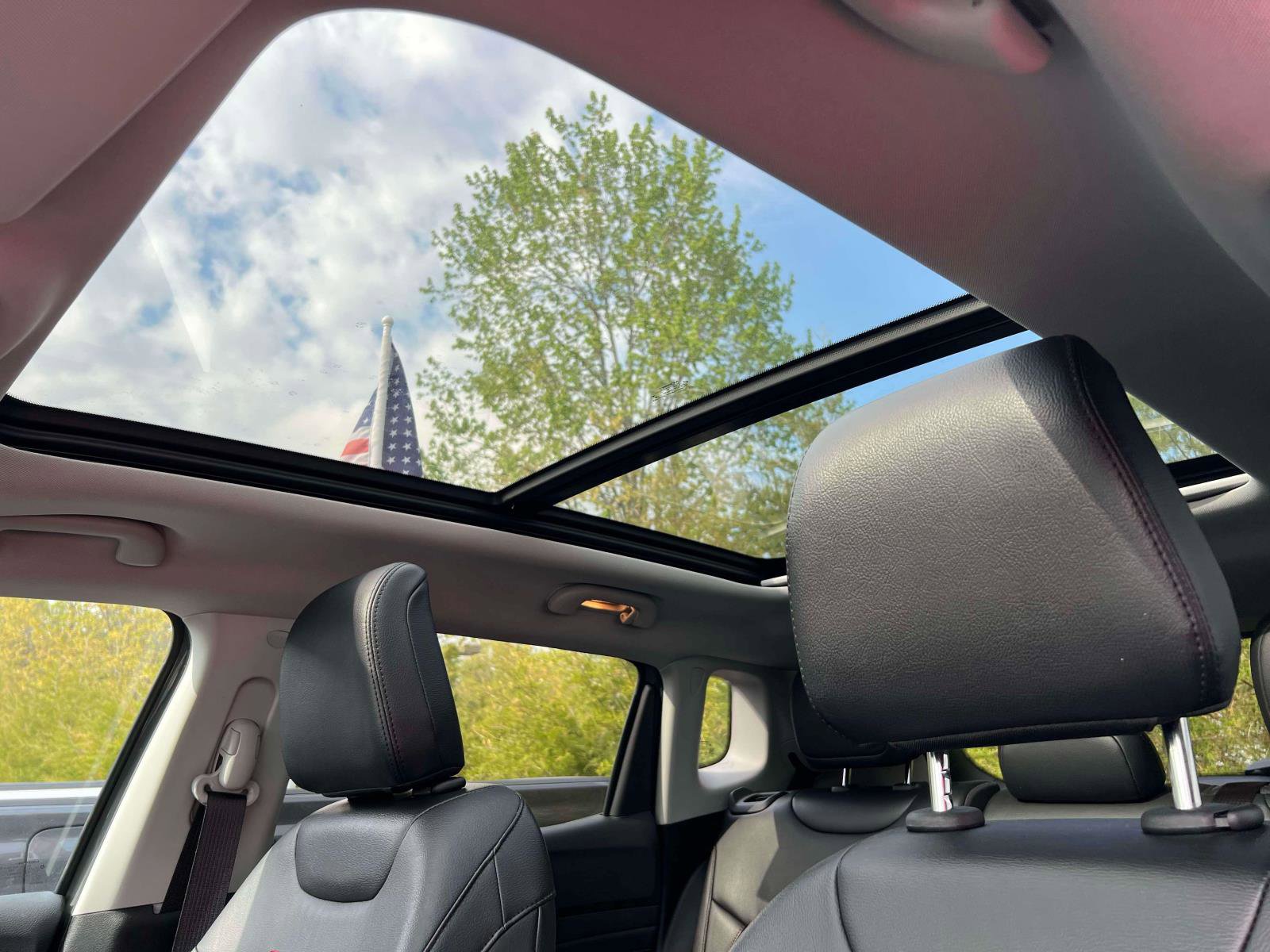 Used 2022 Jeep Compass Trailhawk w/ Trailhawk Elite Group AWD/4WD image 28