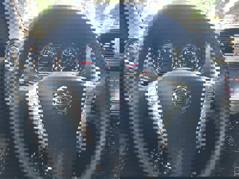 Used 2019 Nissan Versa SV image 16