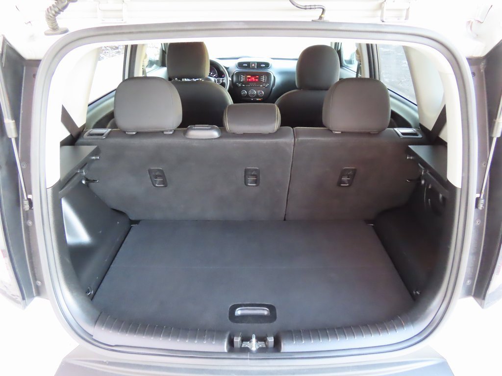 Used 2015 Kia Soul + image 11