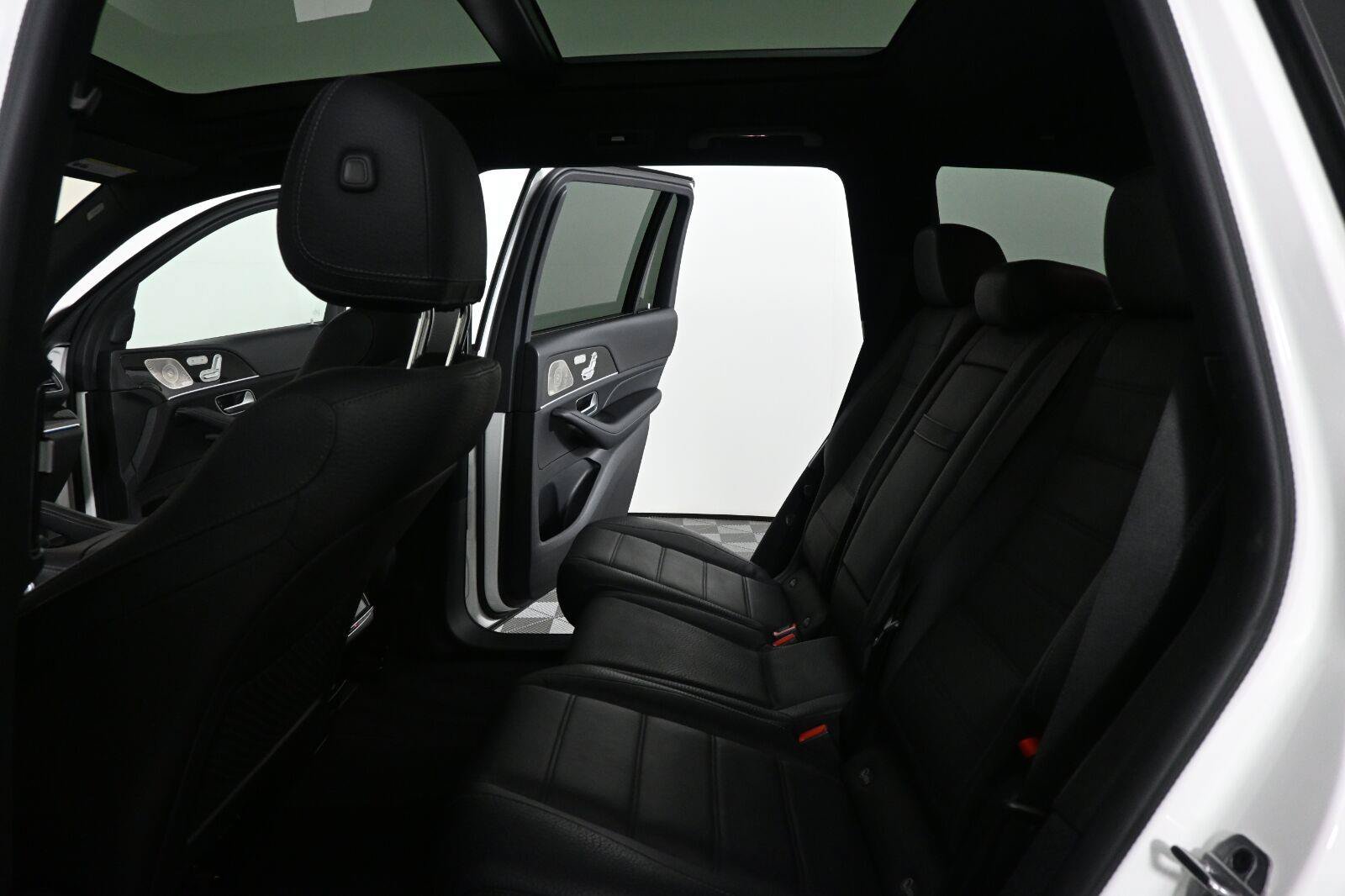 Certified 2022 Mercedes-Benz GLS 450 4MATIC image 19