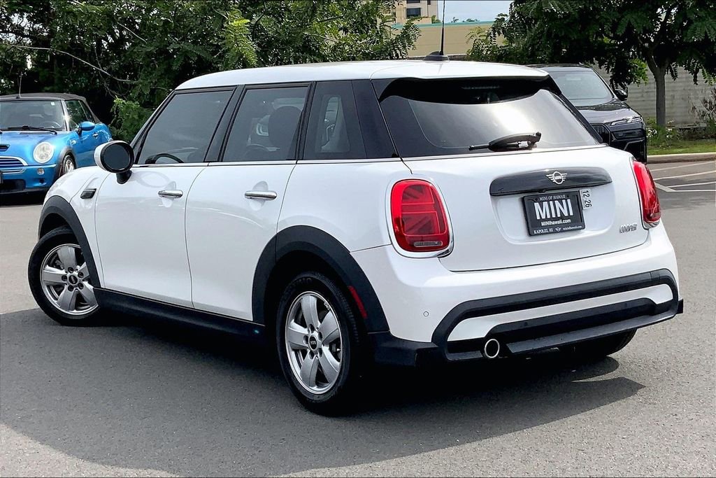 Certified 2024 MINI Cooper 4-Door Hardtop image 11