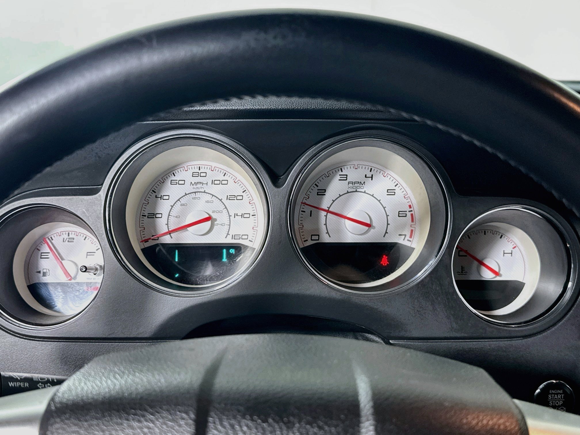 Used 2012 Dodge Challenger R/T RWD image 12