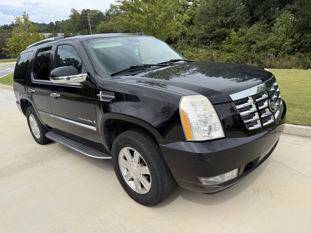 Used 2007 Cadillac Escalade 2WD image 3