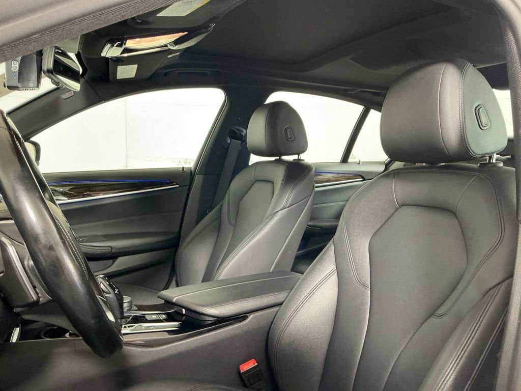 Used 2018 BMW 530e w/ Premium Package 2 image 22