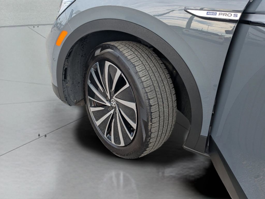 Certified 2023 Volkswagen ID.4 Pro S Plus AWD/4WD image 33