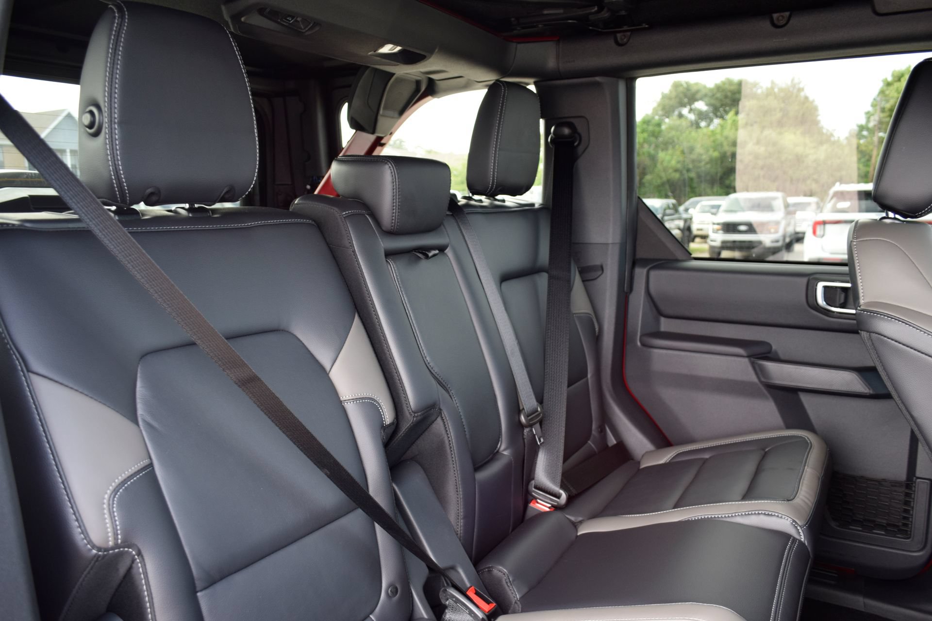 New 2026 Ford Bronco Outer Banks w/ Sasquatch Package AWD/4WD image 22