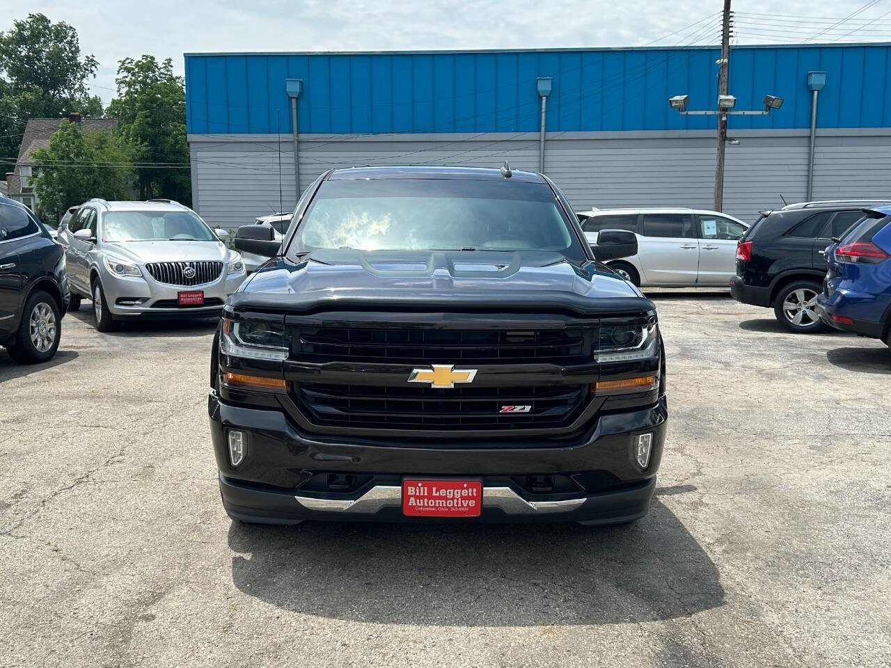 Used 2018 Chevrolet Silverado 1500 LT w/ All Star Edition AWD/4WD image 3