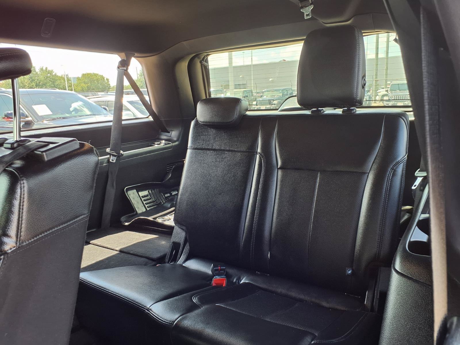 Used 2019 Ford Expedition Max XLT w/ Equipment Group 202A RWD image 22