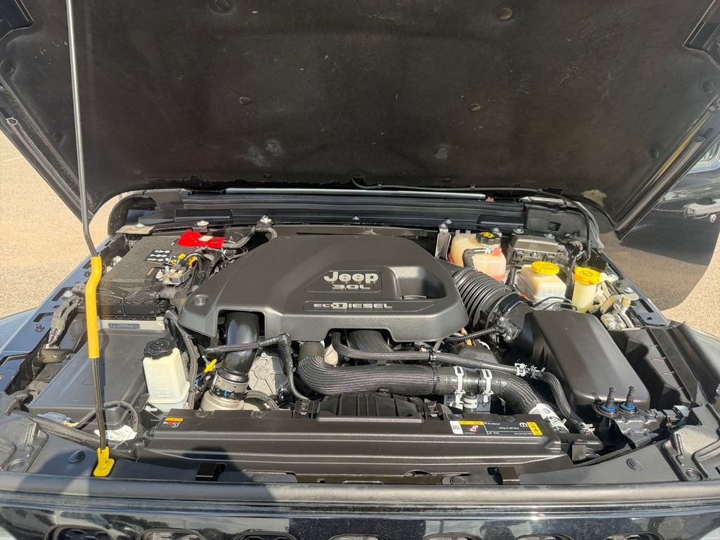 Used 2021 Jeep Wrangler Unlimited Sahara image 23