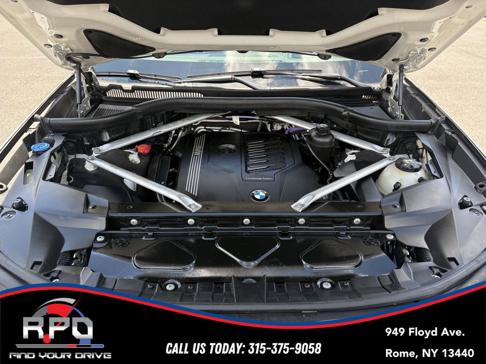 Used 2021 BMW X7 xDrive40i w/ Premium Package AWD/4WD image 11
