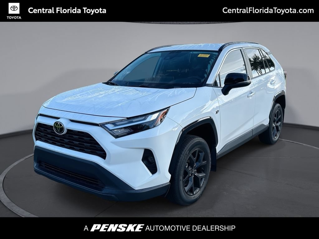Certified 2025 Toyota RAV4 XLE FWD image 1