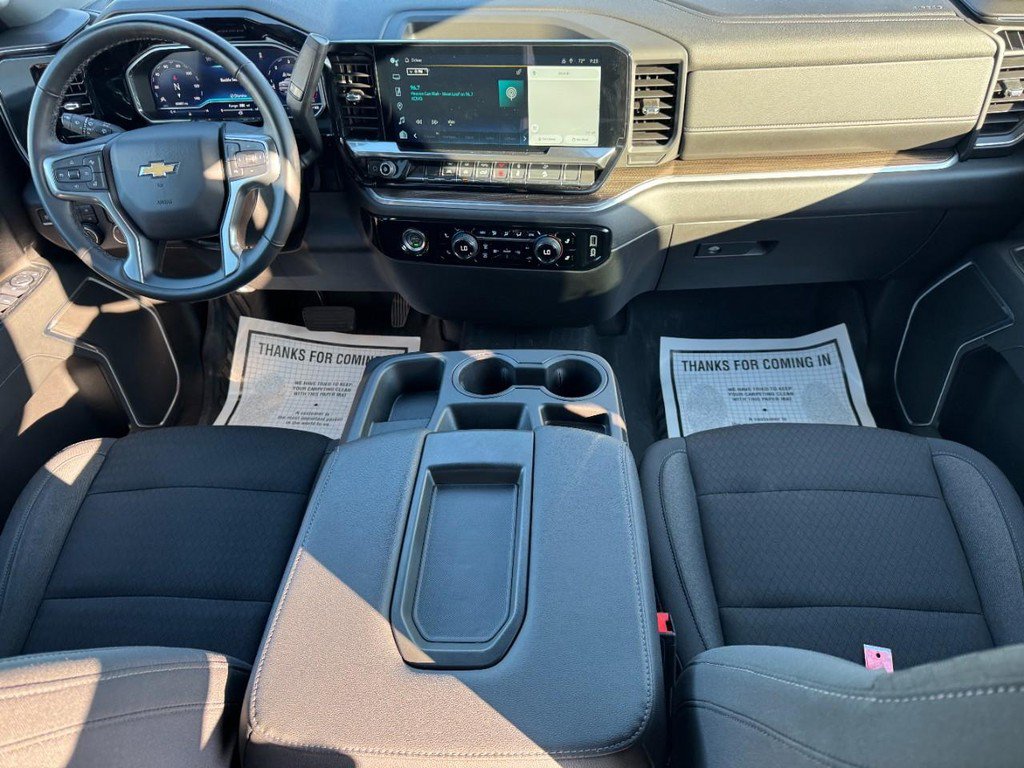 Certified 2024 Chevrolet Silverado 1500 LT AWD/4WD image 11