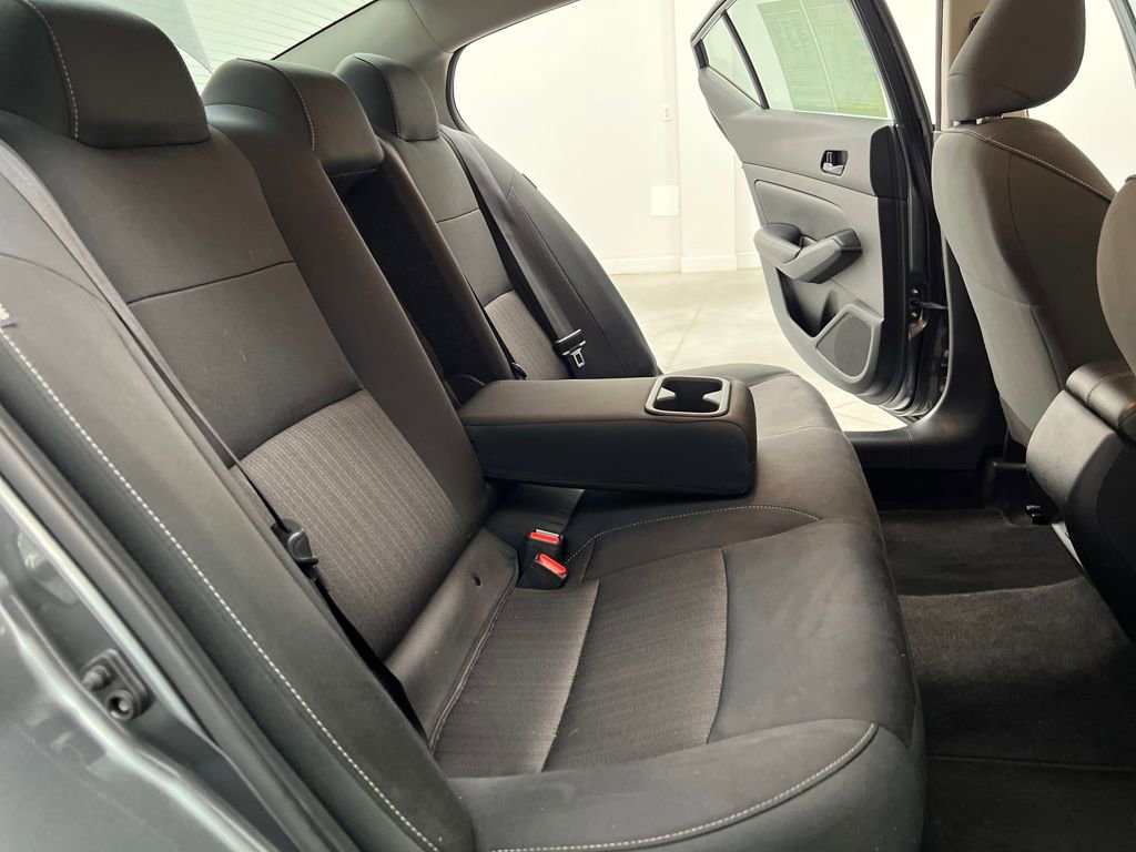 Used 2024 Nissan Altima 2.5 SV image 15