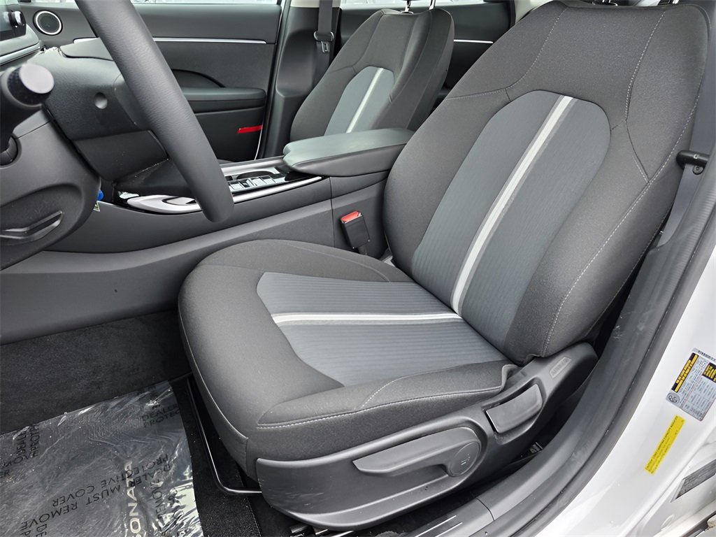 Used 2022 Hyundai Sonata SE image 18