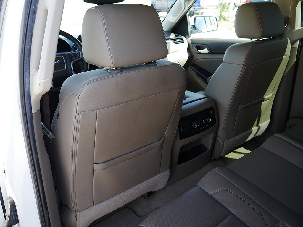 Used 2019 GMC Yukon XL SLT w/ Open Road Package AWD/4WD image 15