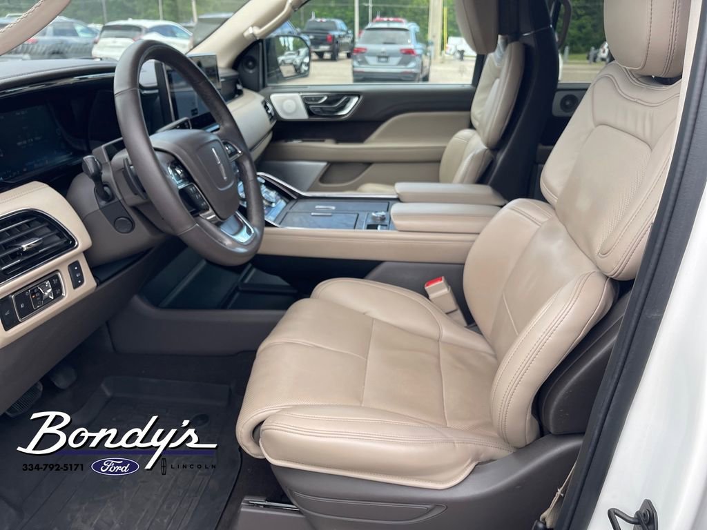 Used 2024 Lincoln Navigator L Reserve image 10