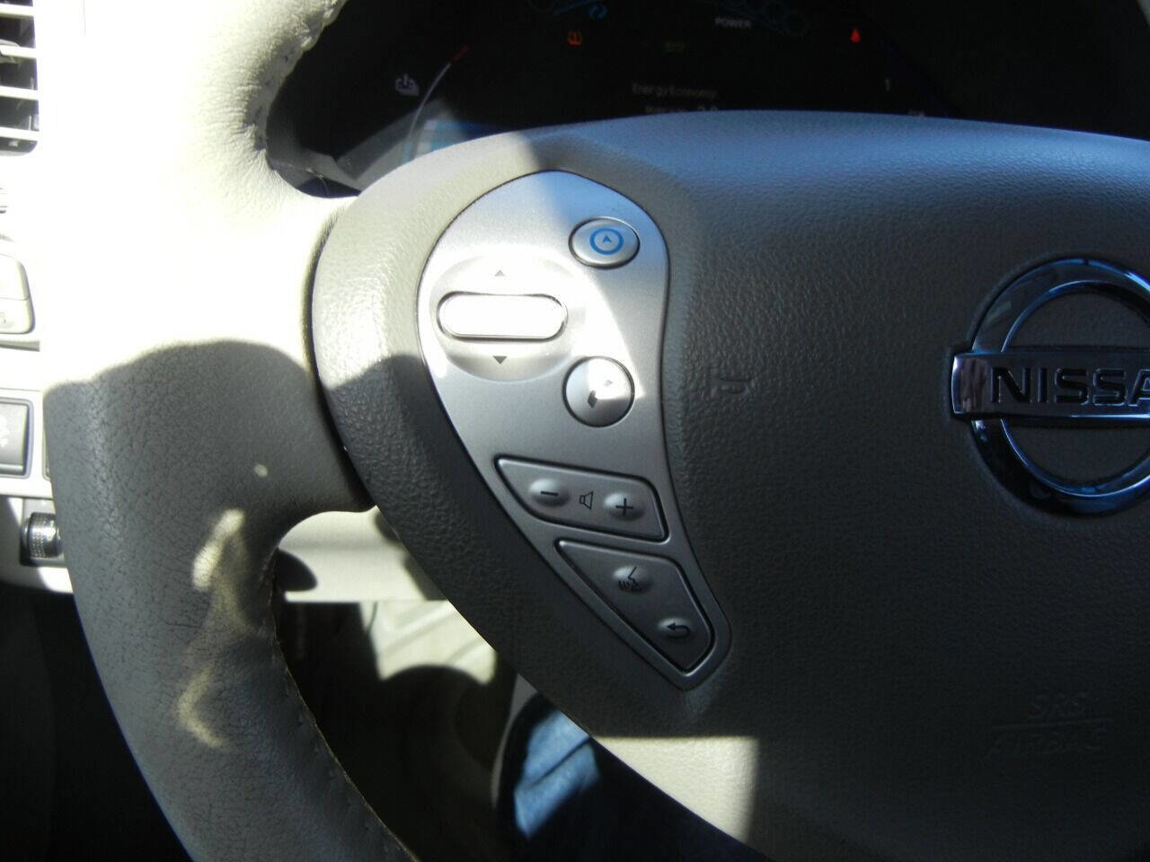 Used 2012 Nissan Leaf SL w/ Protection Pkg image 67