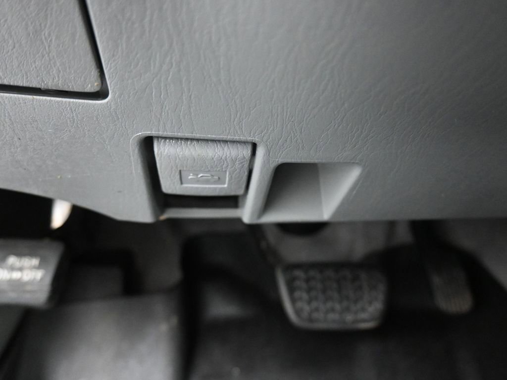 Used 2005 Toyota Tacoma PreRunner image 23