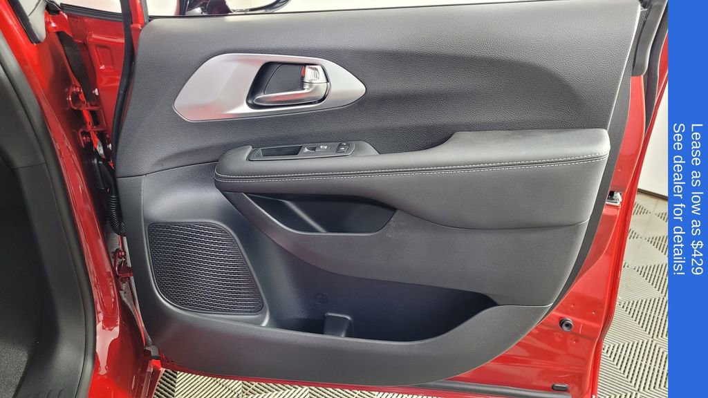 New 2026 Chrysler Pacifica Limited w/ S Appearance Package image 37