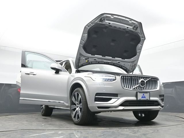 Used 2023 Volvo XC90 T8 Plus image 55