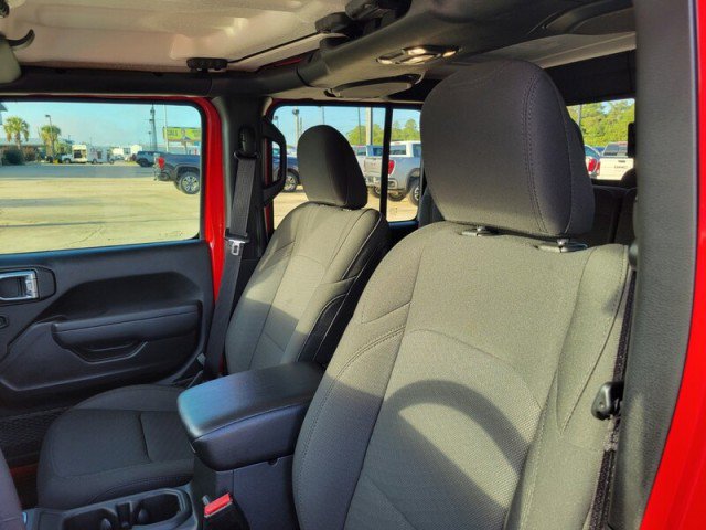 Used 2023 Jeep Gladiator Sport image 11