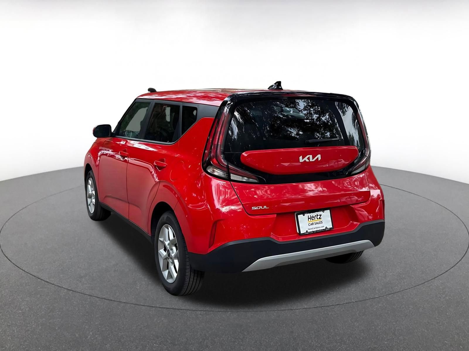 Used 2025 Kia Soul LX w/ LX Technology Package FWD image 5
