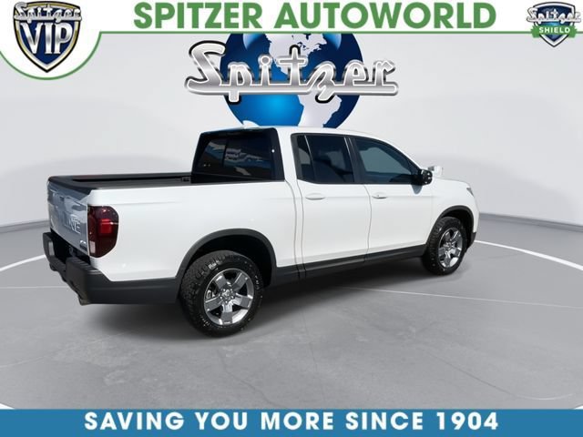 Used 2025 Honda Ridgeline TrailSport image 2