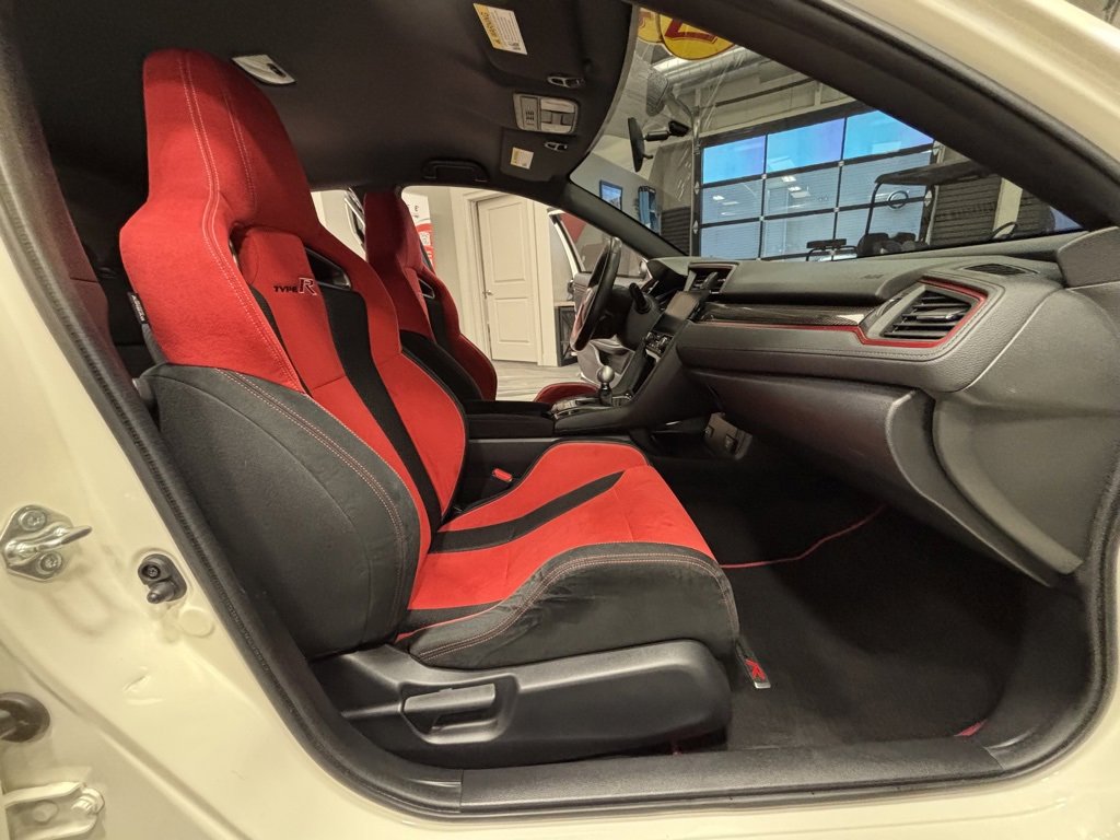 Used 2017 Honda Civic Type R image 40