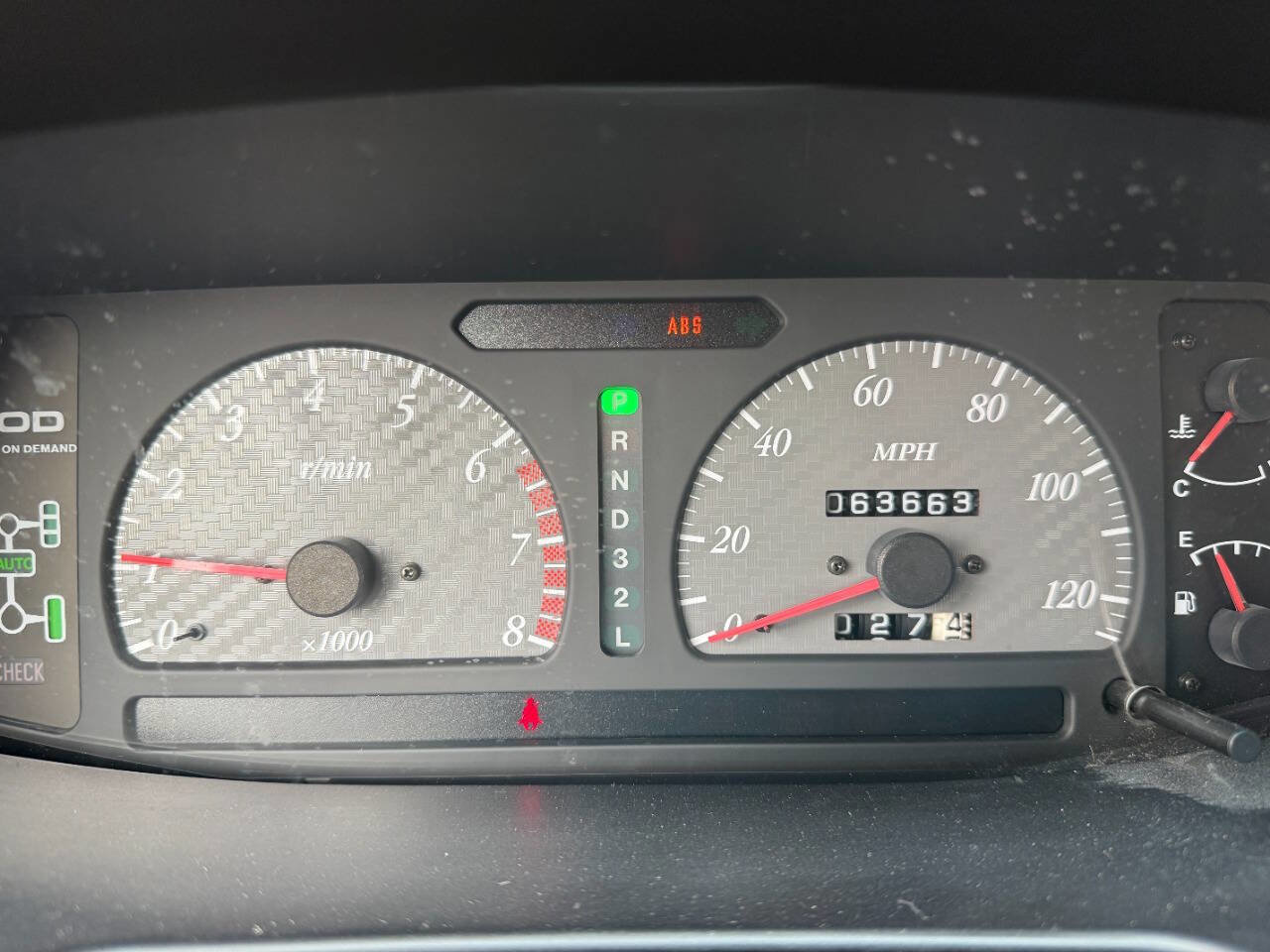 Used 2000 Isuzu VehiCROSS image 35