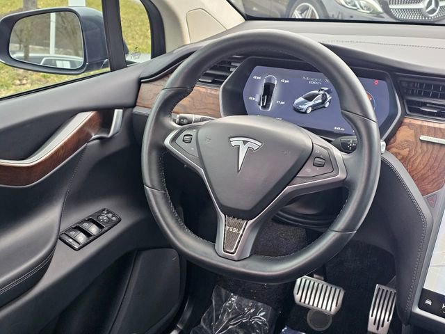 Used 2018 Tesla Model X 75D image 27