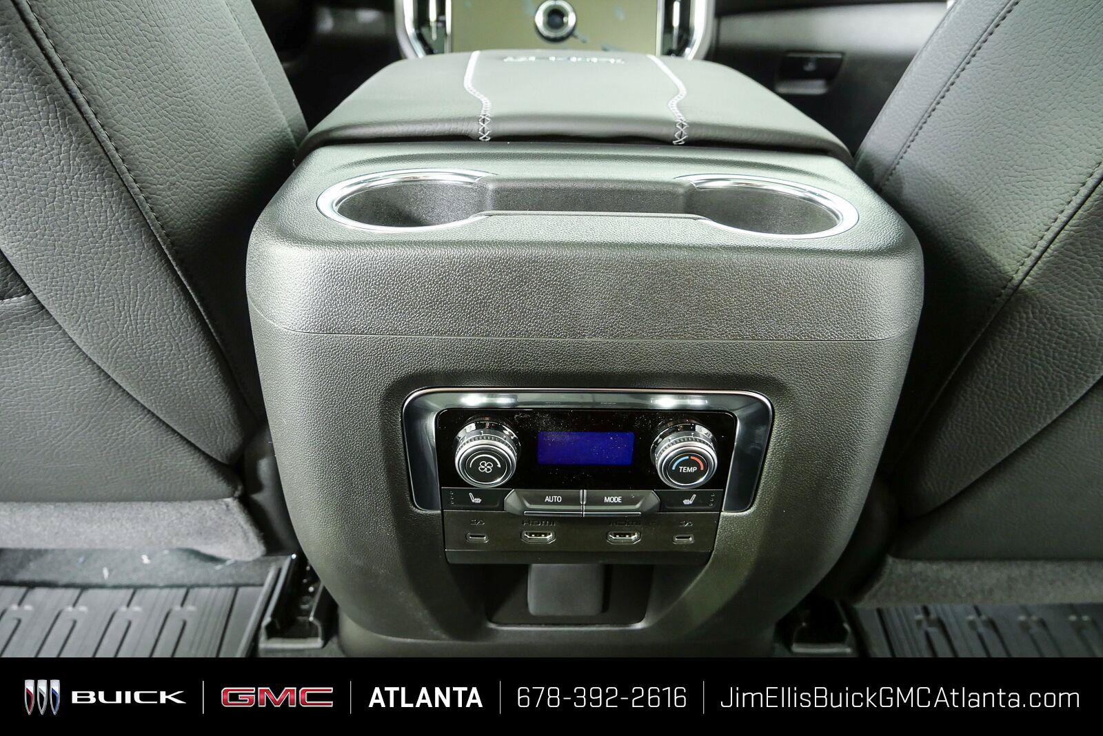 New 2026 GMC Yukon Denali w/ Advanced Technology Package AWD/4WD image 21
