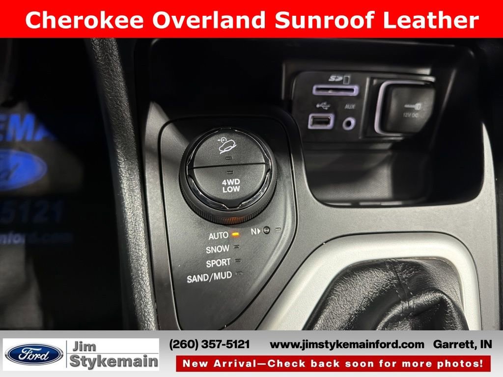 Used 2016 Jeep Cherokee Overland image 26