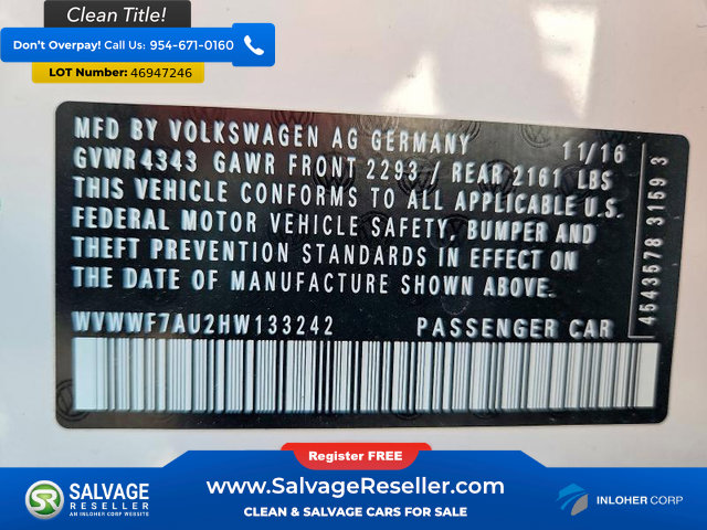 Used 2017 Volkswagen Golf 4-Door image 16