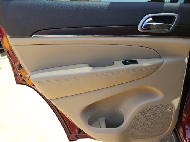 Used 2018 Jeep Grand Cherokee Limited RWD image 25