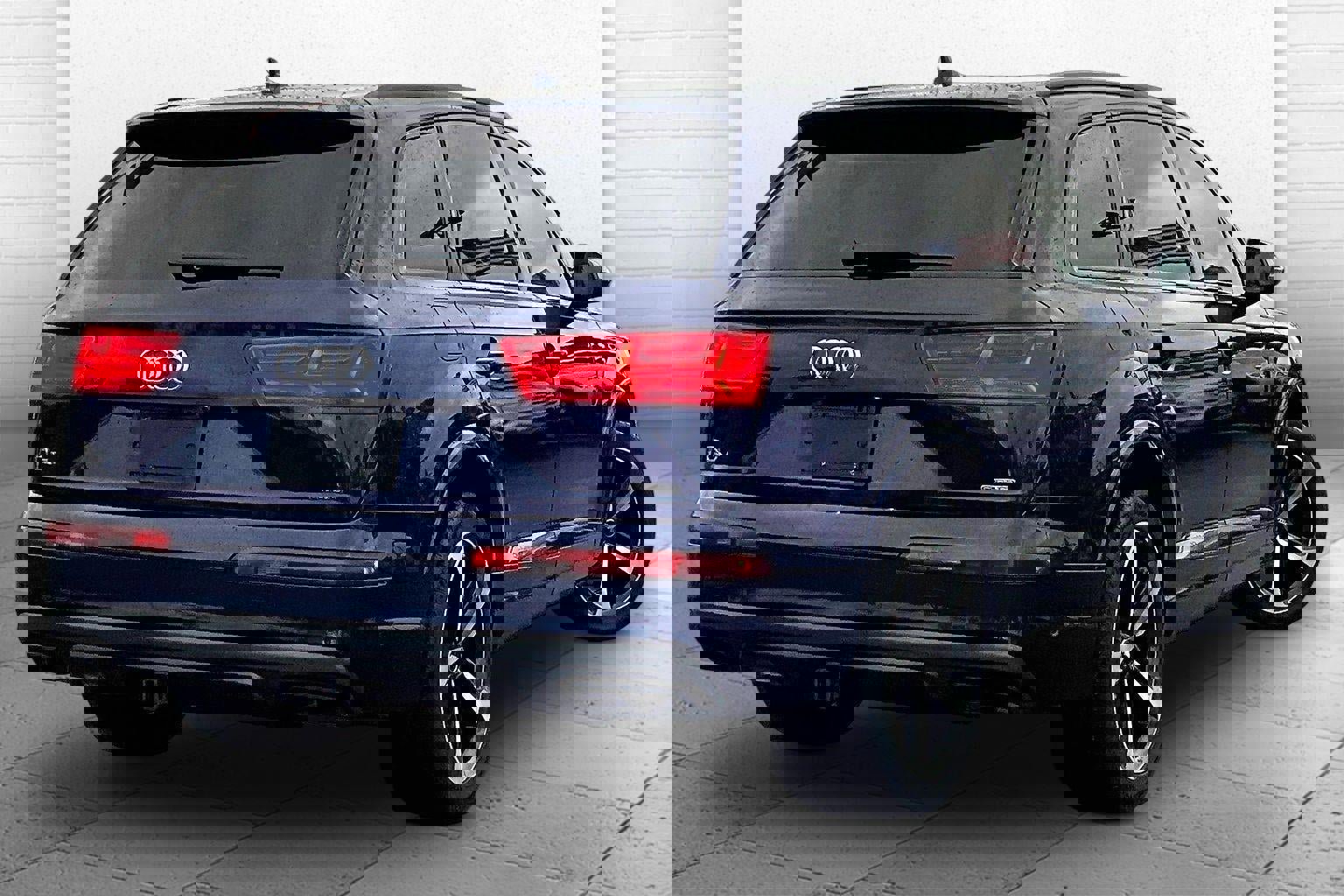 Used 2019 Audi Q7 3.0T Prestige AWD/4WD image 12