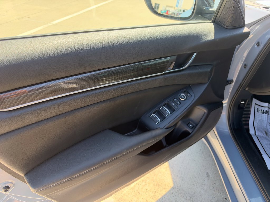 Used 2022 Honda Accord Sport image 19