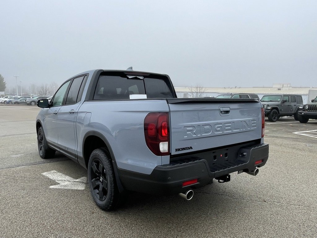 New 2026 Honda Ridgeline Black Edition image 5