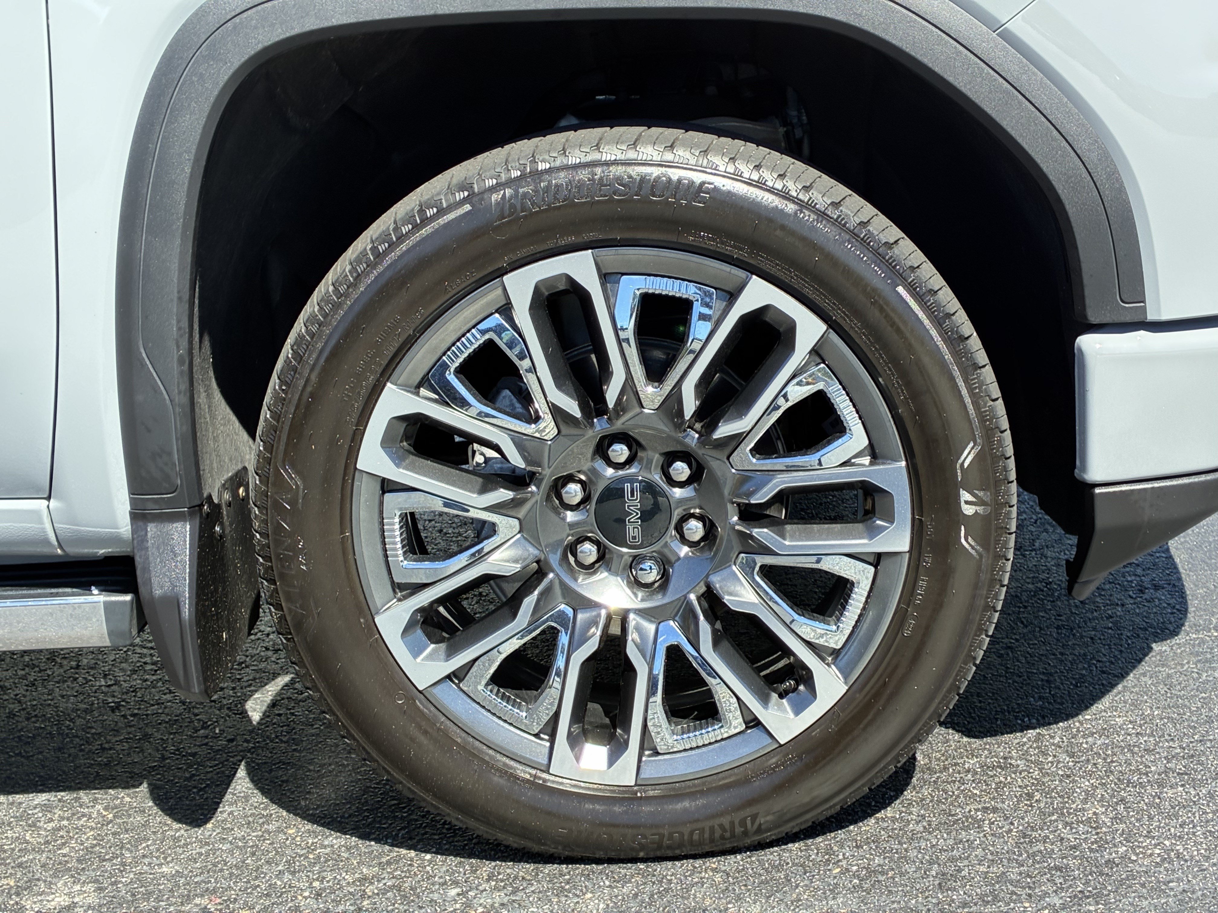 Used 2025 GMC Sierra 1500 Denali Ultimate AWD/4WD image 7