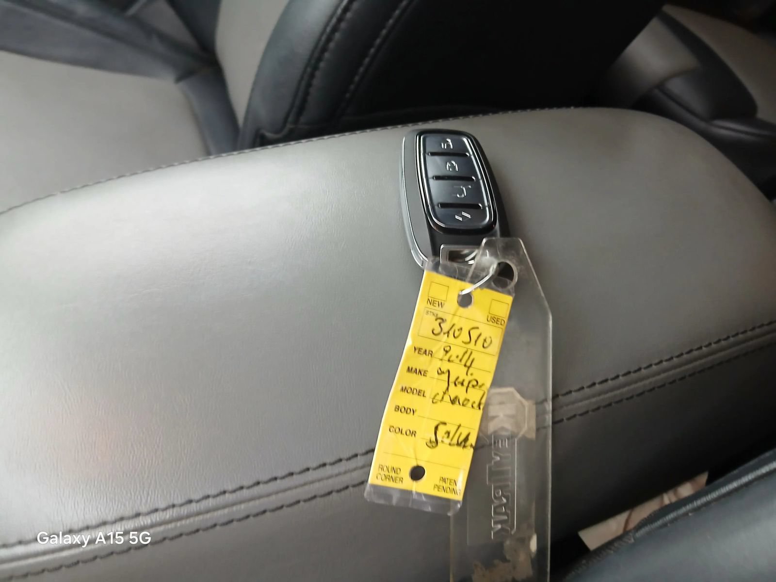 Used 2014 Jeep Cherokee Limited w/ Luxury Group FWD image 6