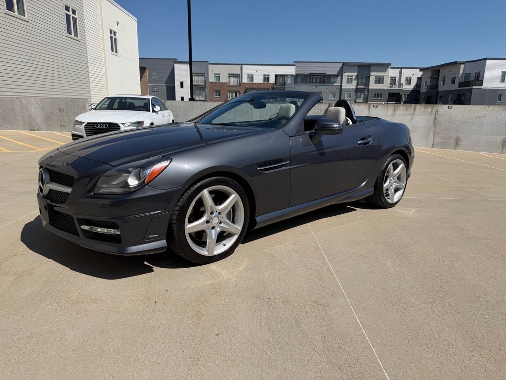 Used 2012 Mercedes-Benz SLK 350 image 3