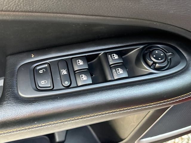 Used 2018 Jeep Compass Latitude w/ Popular Equipment Group AWD/4WD image 26