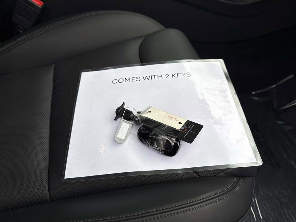 Used 2022 Tesla Model X image 24