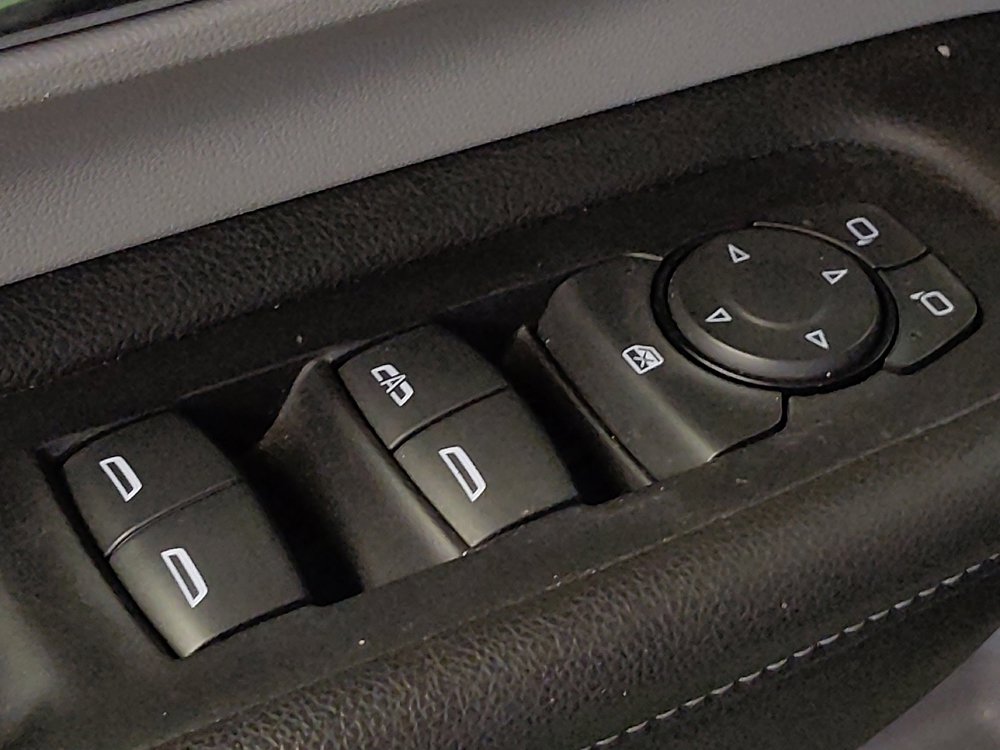 Used 2023 GMC Terrain SLE w/ Driver Convenience Package image 27