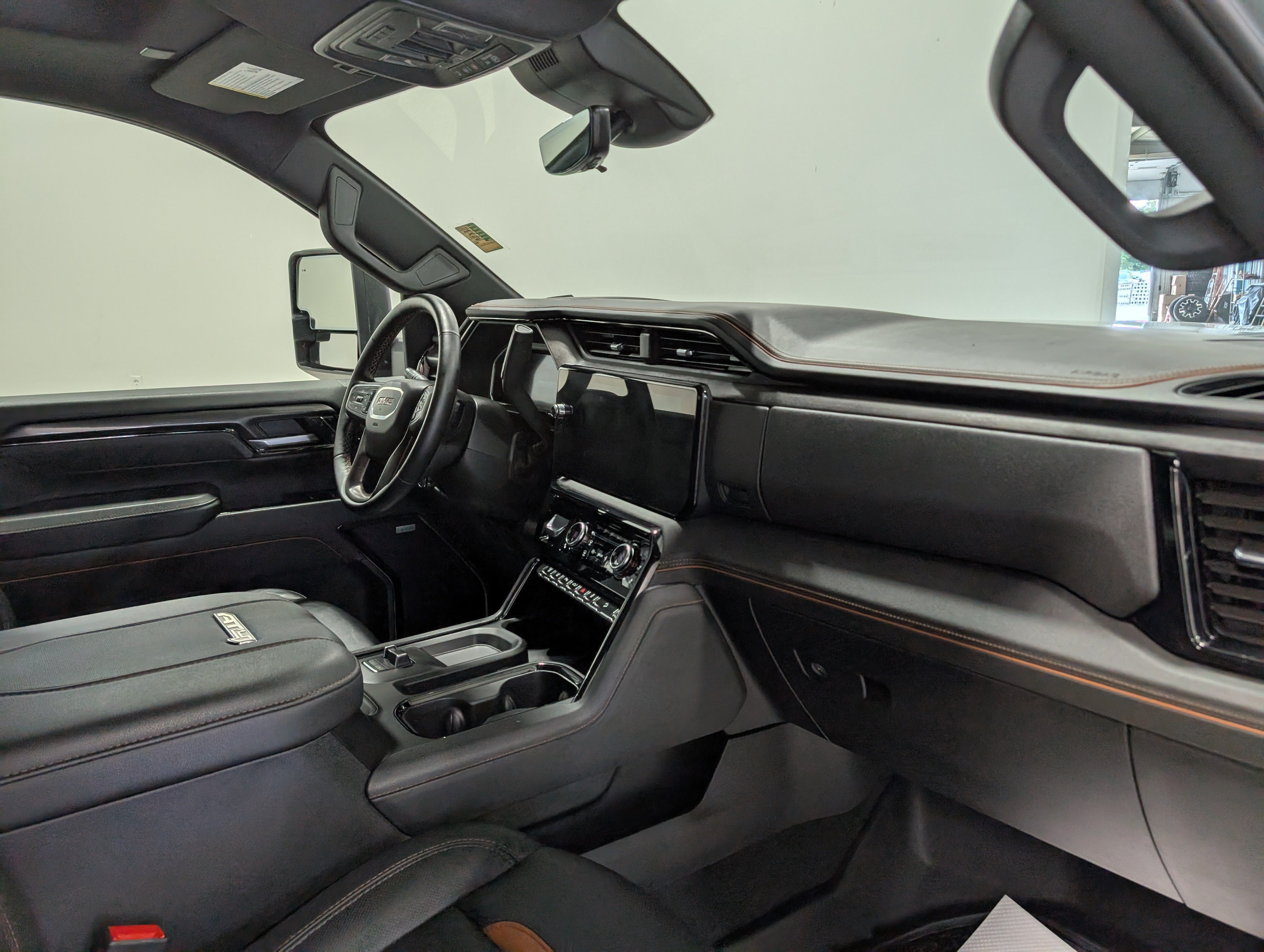 Used 2026 GMC Sierra 2500 AT4 w/ AT4 Premium Plus Package AWD/4WD image 20
