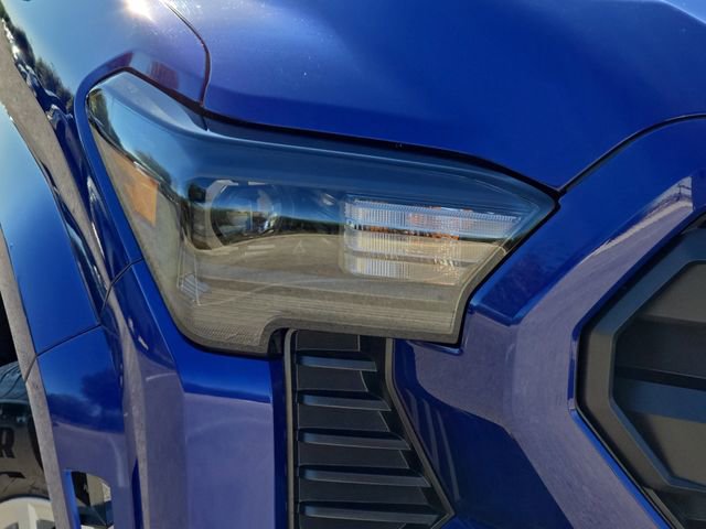 Used 2025 Toyota Tacoma SR5 image 31