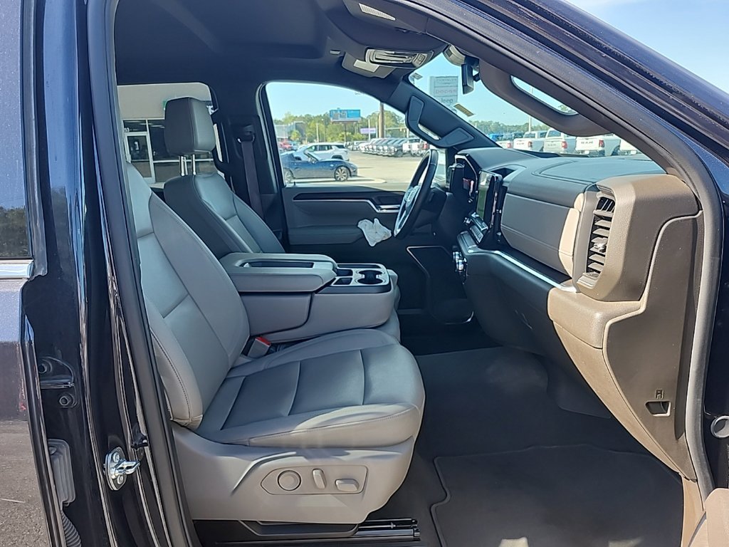 Used 2025 GMC Sierra 1500 SLT AWD/4WD image 42