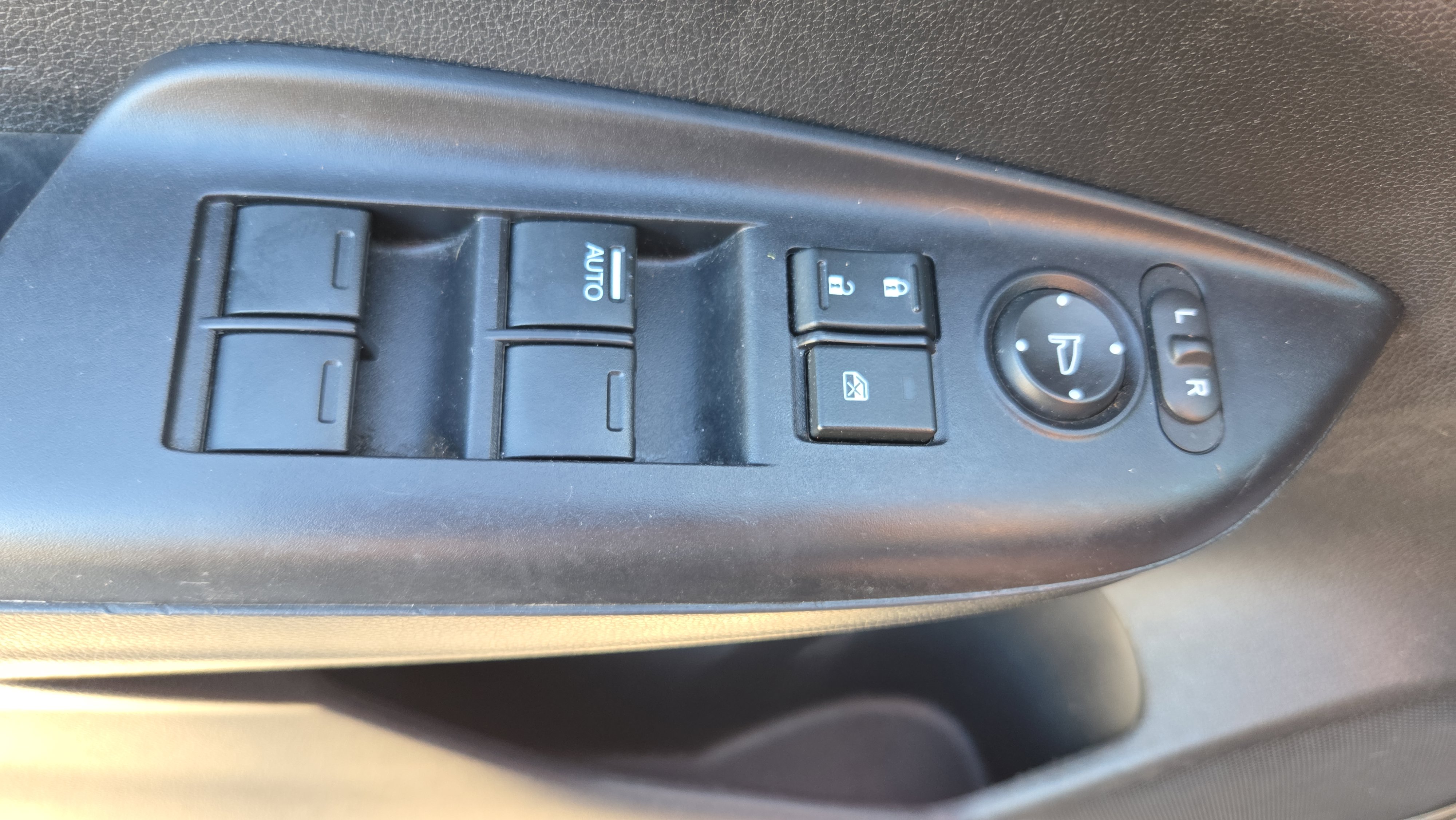 Used 2020 Honda Fit Sport image 28