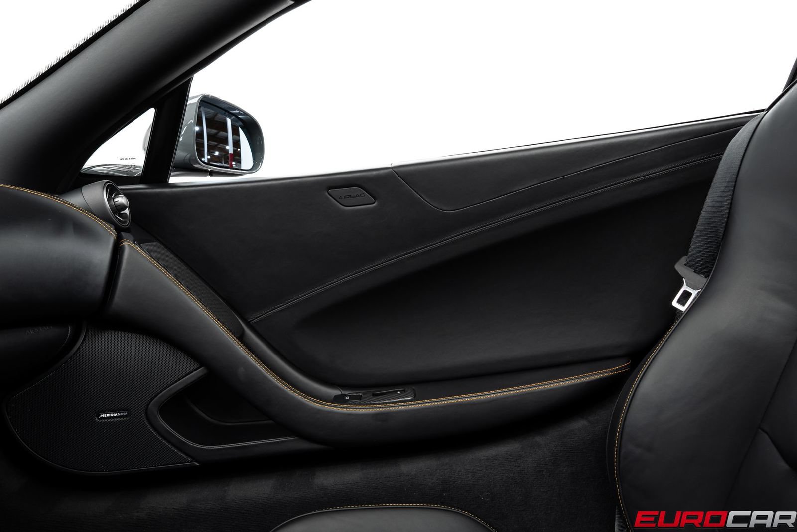 Used 2016 McLaren 675LT Spider RWD image 29