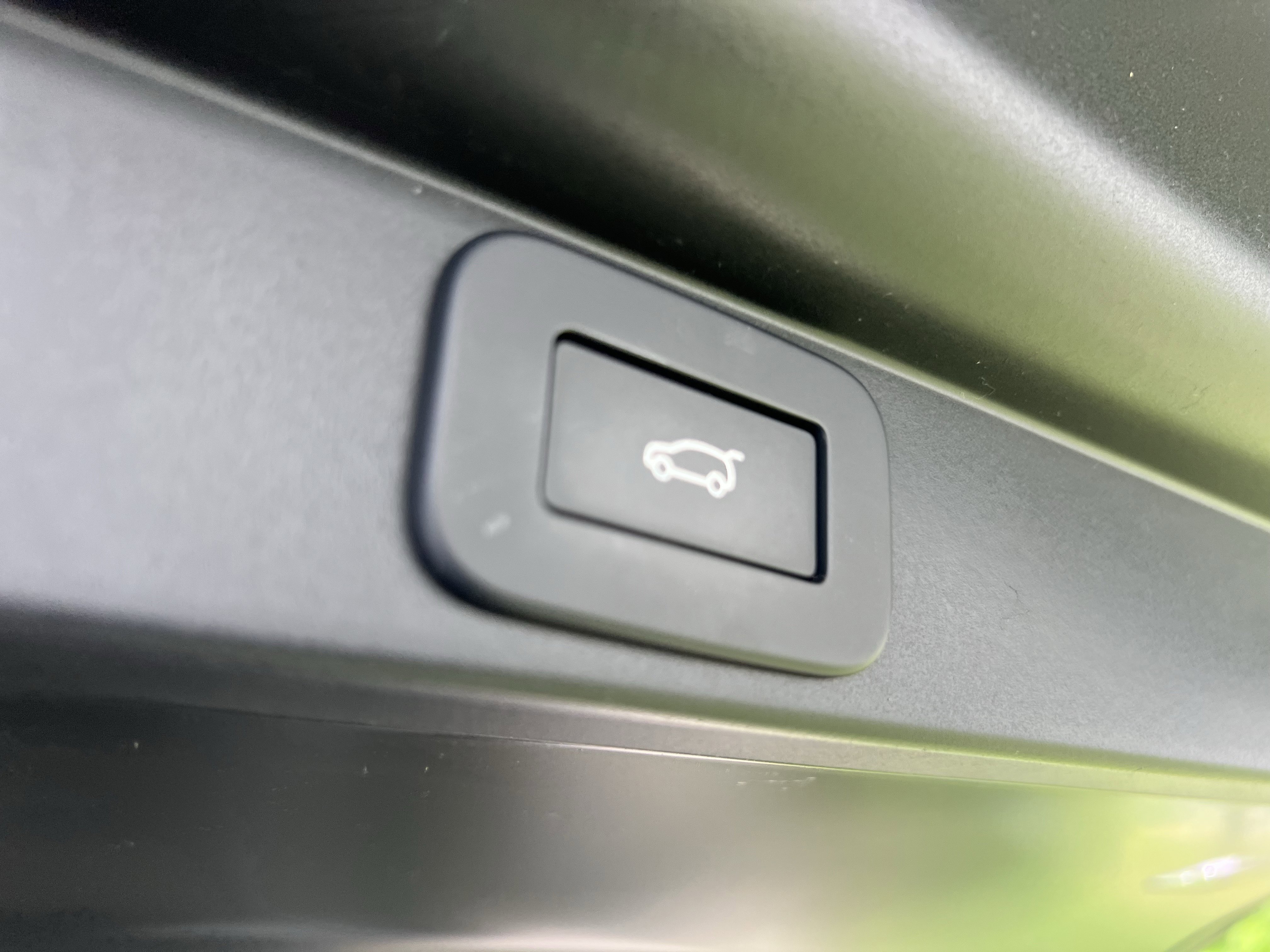 Certified 2024 Land Rover Range Rover Long Wheelbase SE image 34